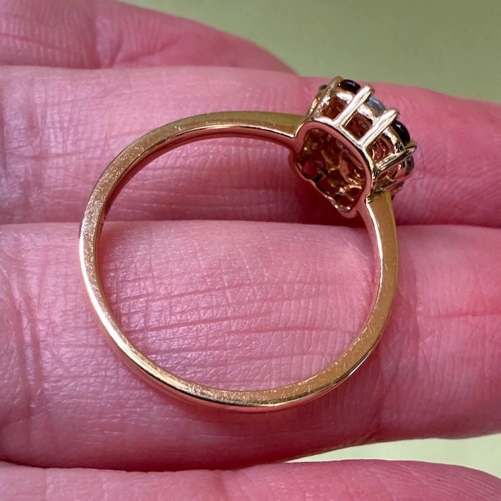 New in box 18K Gold with Natural Diamond and multicolored natural Gemstones Ring